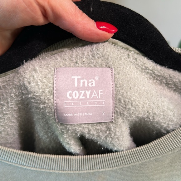 Tna COZY AF cropped sweater - Picture 3 of 3
